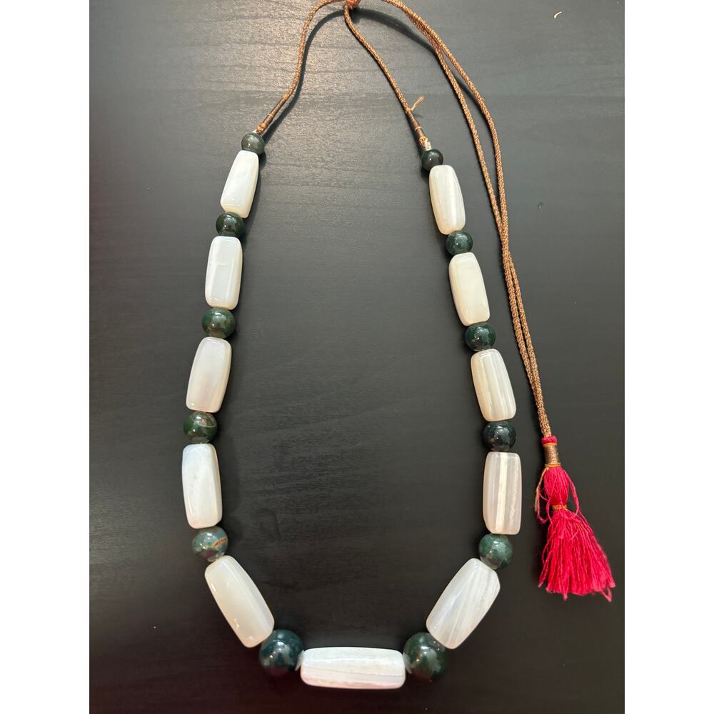 Vintage White Agate & Green Jasper Beaded Necklace